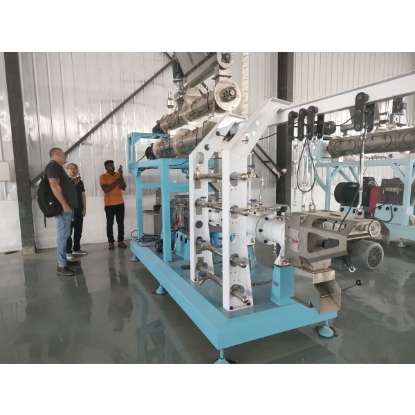 Laatste bedrijfscasus over Extruder Hondenvoer Kattenvoer Huisdier Kauwsnack Voedsel Productielijn Productiemachines Procesapparatuur