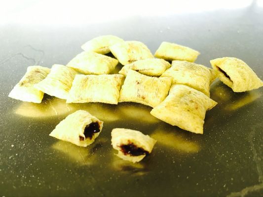 De hete Verkoopkern het Vullen Snack die van de Snackbarrookwolk Lijn uitdrijft