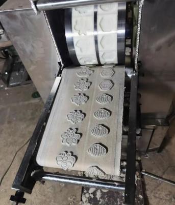 Volledige de Fabricatie van koekjesmachine van de het Levenshond, de Hondevoermateriaal van de Huisdieren Tandzorg