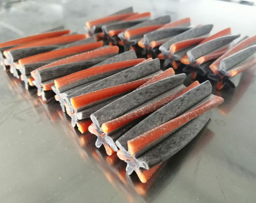 De natuurlijke Schokkerige te kauwen Hond van Traktaties Tandstokken en traktaties die machine maken