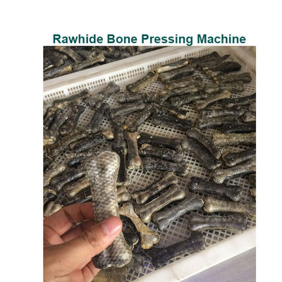 De hond kauwt de Dringende Machine van het Ongelooide huidbeen met Dubbele Werkende Post voor Hondsnacks