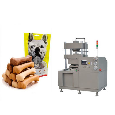 600*500*1780mm de Machine Gemakkelijke Verrichting van de Hondevoermaker en Schoon